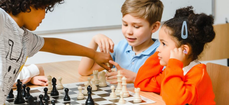 kids playing chess