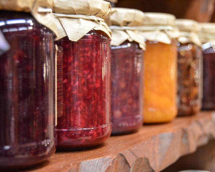 clear glass mason jars
